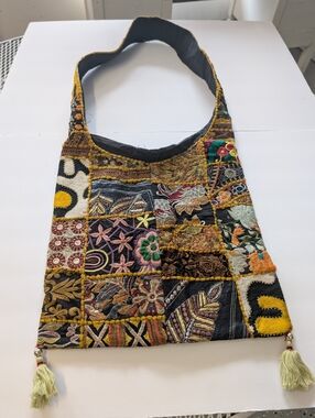 Bohemian Embroidered Patchwork Festival Shoulder Bag in Multicolor